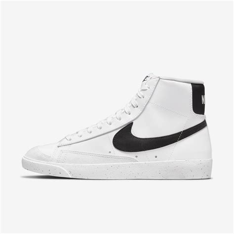 nike blazer mid schwarz gold|Nike Blazer Mid top.